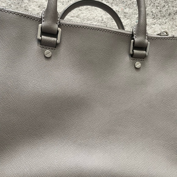 Michael Kors Sutton Satchel Pearl Gray with dust bag - Picture 6 of 11